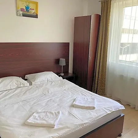 Yasmine Hotel