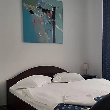 Yasmine Hotel 3*