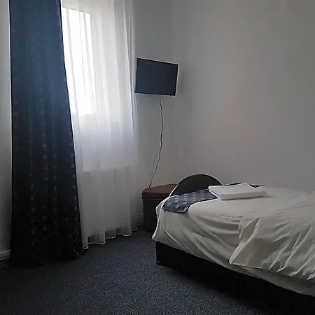 Yasmine Hotel