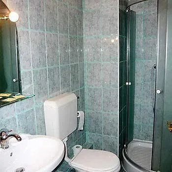 Yasmine Hotel