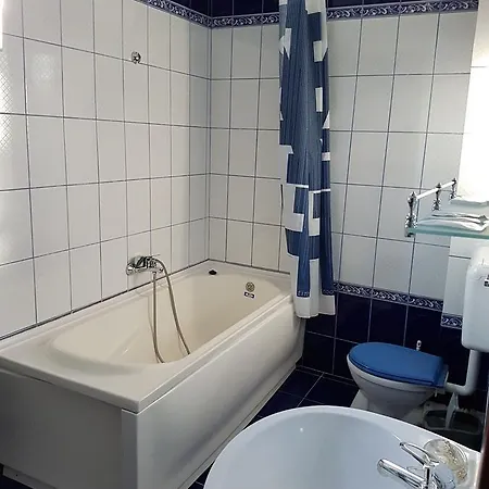 Hotel Yasmine 3*