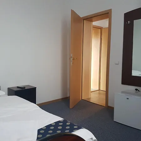 酒店 亚斯敏旅馆 蒂米什瓦拉