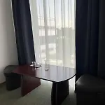 Yasmine تيميشورا