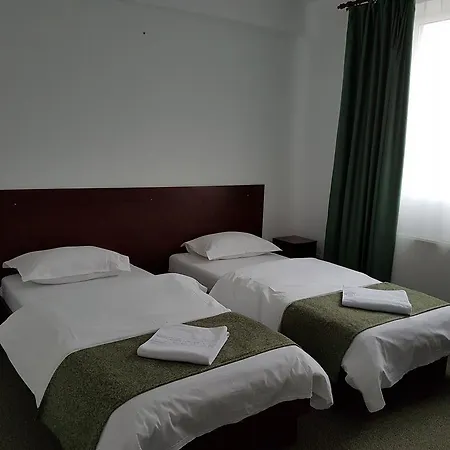 Yasmine Hotel