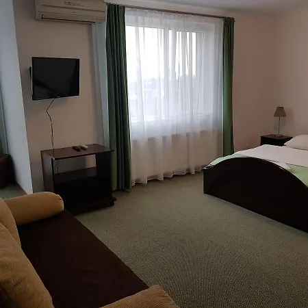 Yasmine Hotel