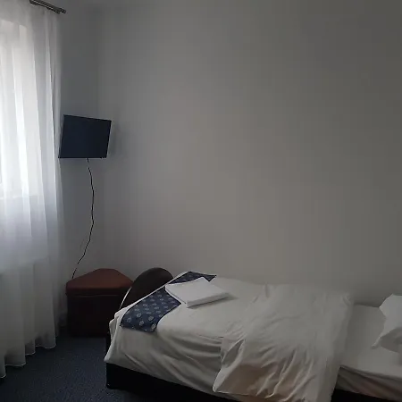 Yasmine Hotel